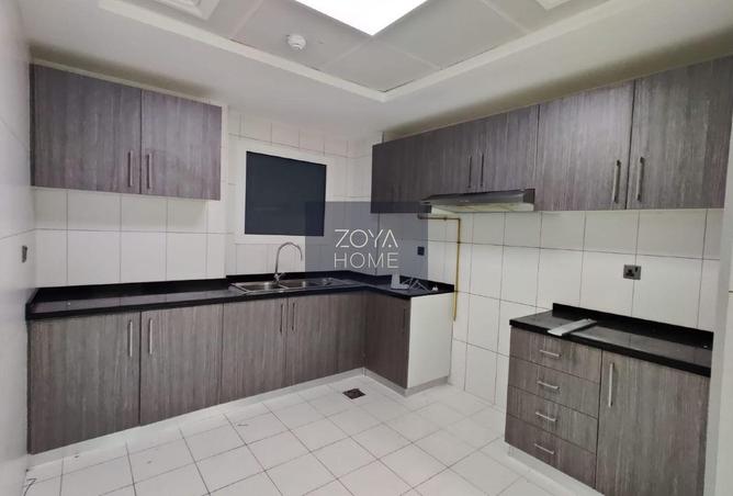 104700300 - Property Image 2
