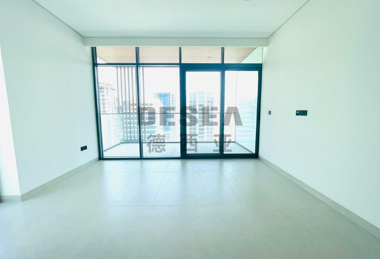BRAND NEW - GREAT LOCATION - READY TO MOVE IN