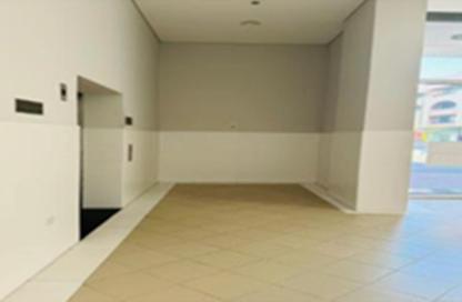 Shop - Studio for rent in Abu Hail - Deira - Dubai