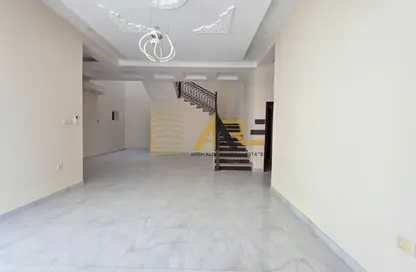 Villa - 5 Bedrooms - 7 Bathrooms for rent in Hoshi - Al Badie - Sharjah