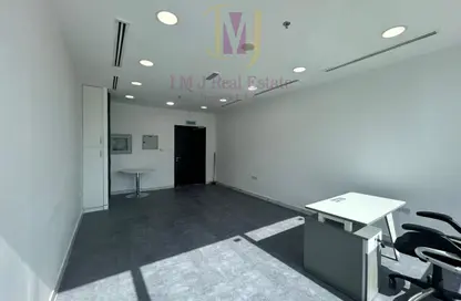 مكتب - غرفة نوم - 1 حمام للايجار في برج تماني - الخليج التجاري - دبي مكتب - غرفة نوم - 1 حمام للايجار في برج تماني - الخليج التجاري - دبي