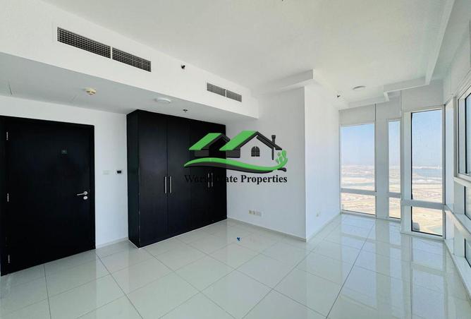 83664077 - Property Image 3