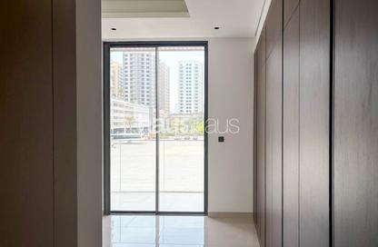 Apartment - 3 - 5 for rent in Al Manal La Rose - District 12 - Jumeirah Village Circle - Dubai