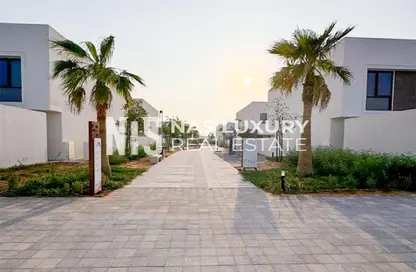 Villa - 4 Bedrooms - 3 Bathrooms for rent in Noya Viva - Noya - Yas Island - Abu Dhabi