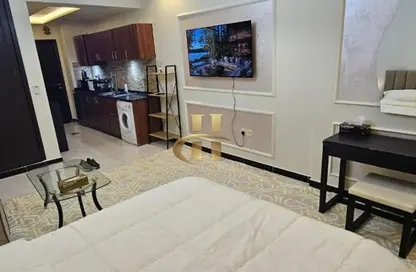 Apartment - Studio - 1 Bathroom for rent in Knightsbridge Court - District 13 - Jumeirah Village Circle - Dubai
