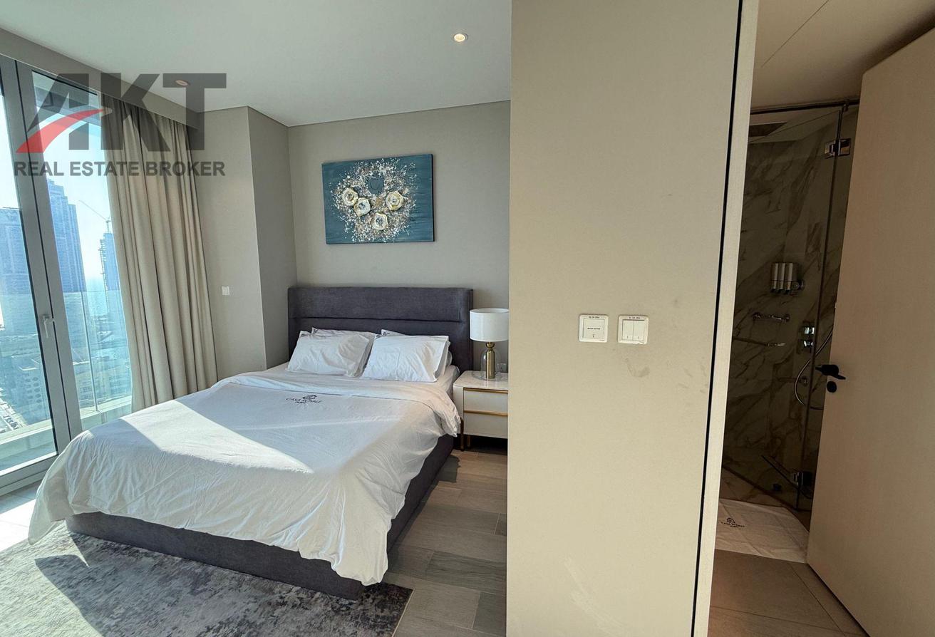 FULLY FURNISHED 2 BR/MARINA VIEW/MODERN LAYOUT photo 8