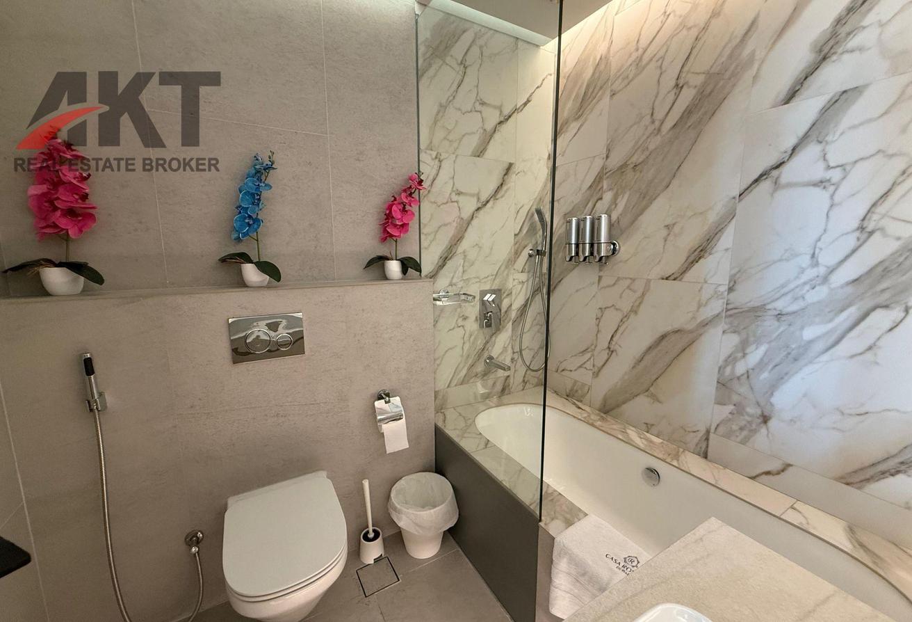 FULLY FURNISHED 2 BR/MARINA VIEW/MODERN LAYOUT photo 17
