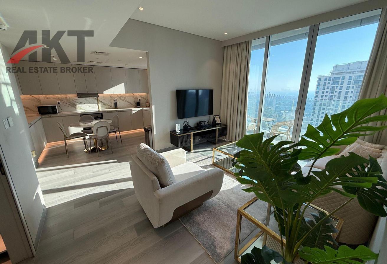 FULLY FURNISHED 2 BR/MARINA VIEW/MODERN LAYOUT photo 11
