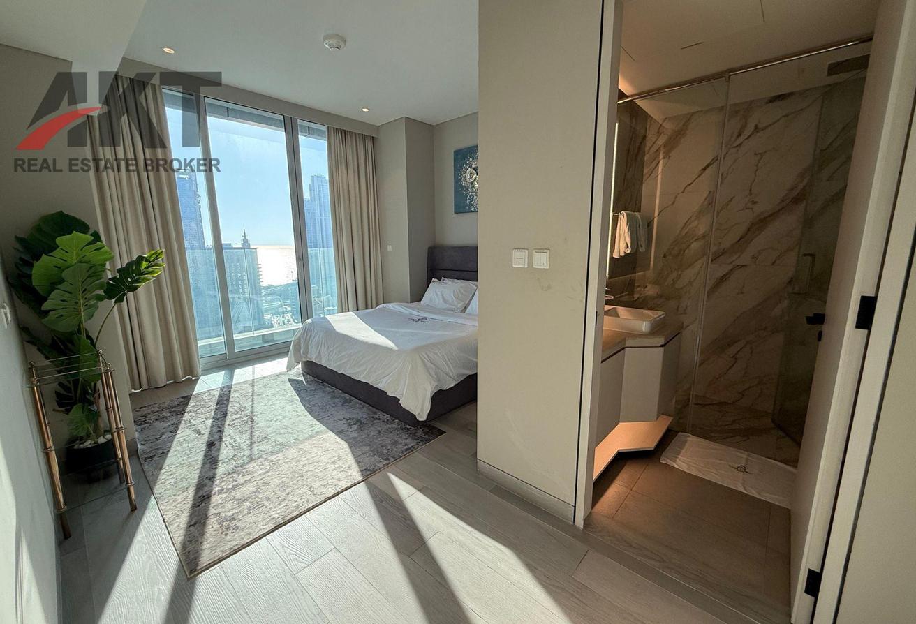 FULLY FURNISHED 2 BR/MARINA VIEW/MODERN LAYOUT photo 9
