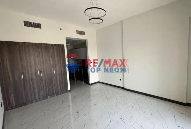 92717695 - Property Image 3