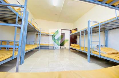 Labor Camp - Studio - 7+ Bathrooms for rent in M-33 - Mussafah Industrial Area - Mussafah - Abu Dhabi