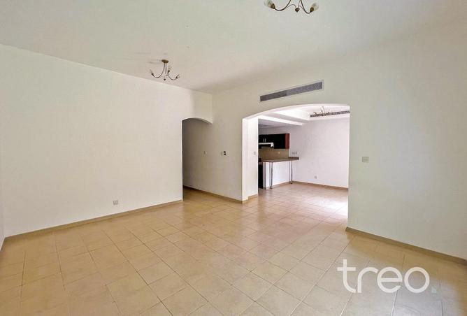 85303221 - Property Image 3