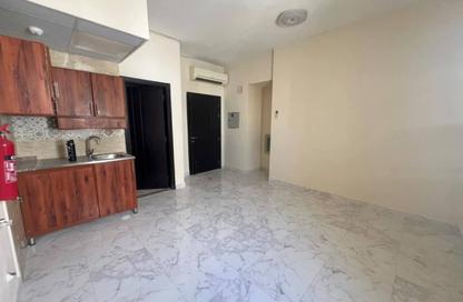 Apartment - Studio - 1 for rent in Fire Station Road - Muwaileh - Sharjah