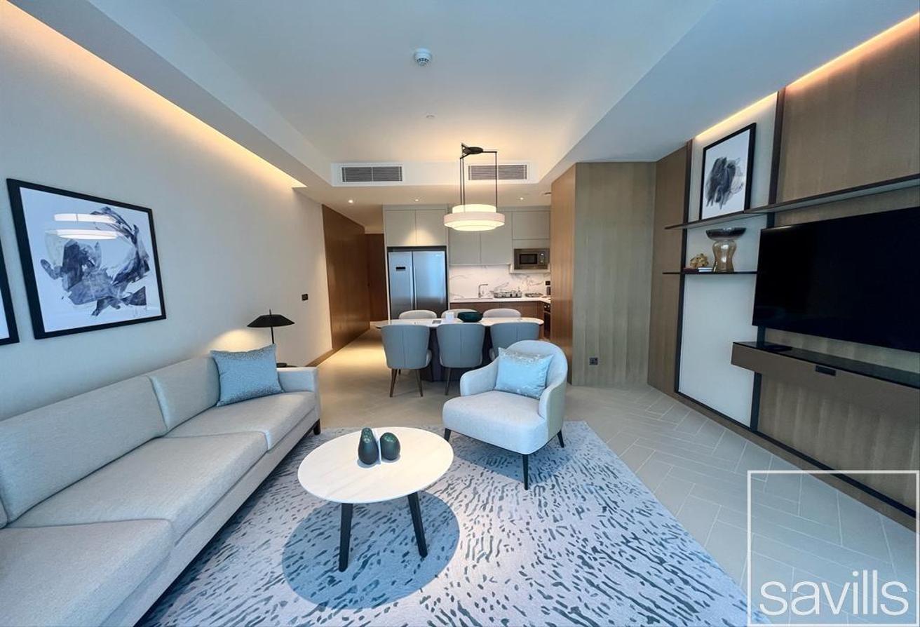 Skyline Serenity | Luxury Living | Prime Location photo 2