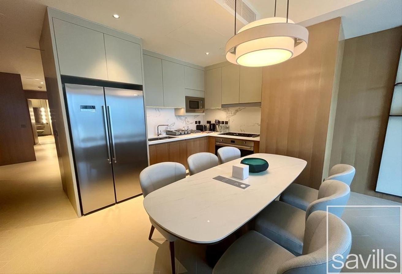 Skyline Serenity | Luxury Living | Prime Location photo 4