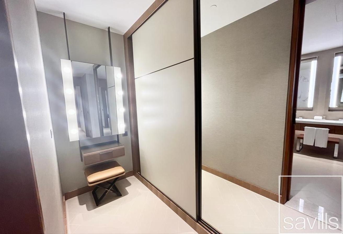 Skyline Serenity | Luxury Living | Prime Location photo 6