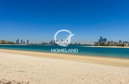 Villa - 5 Bedrooms - 6 Bathrooms for rent in Garden Homes Frond B - Garden Homes - Palm Jumeirah - Dubai