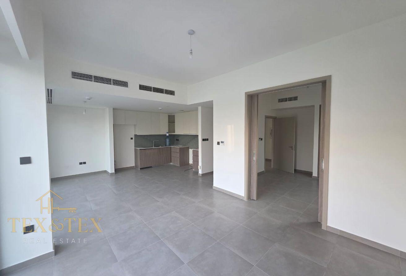 SPACIOUS |CORNER UNIT | 4 BED photo 3