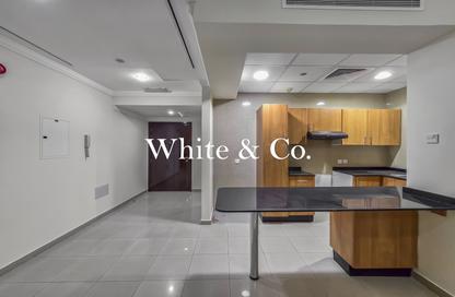 Apartment - 1 Bedroom - 2 Bathrooms for sale in Marina Crown - Dubai Marina - Dubai