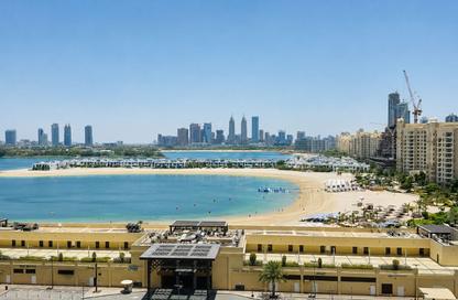 Apartment - 2 Bedrooms - 2 Bathrooms for rent in Amber - Tiara Residences - Palm Jumeirah - Dubai