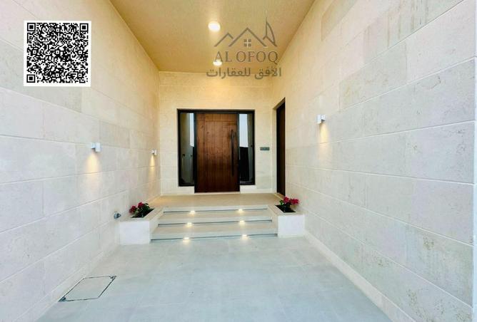 107727034 - Property Image 2