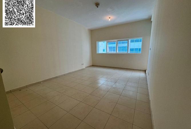 77402937 - Property Image 2