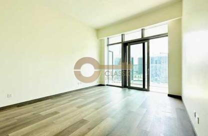 Apartment - 3 Bedrooms - 5 Bathrooms for rent in Imperial Avenue - Downtown Dubai - Dubai
