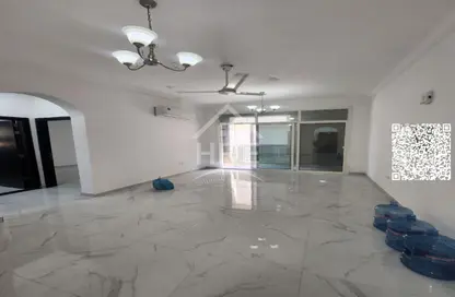 شقة - غرفة نوم - 2 حمامات للايجار في 3 المويهات - المويهات - عجمان