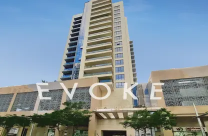 Apartment - 1 Bedroom - 1 Bathroom for rent in Bahwan Tower Downtown - Downtown Dubai - Dubai