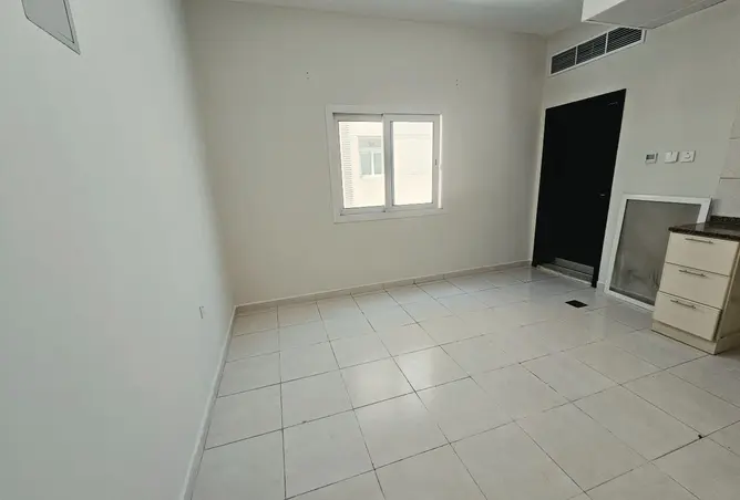 141013905 - Property Image 2