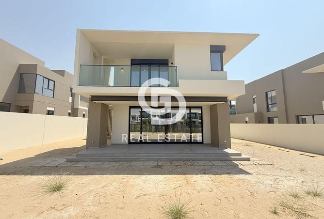 106423043 - Property Image 3