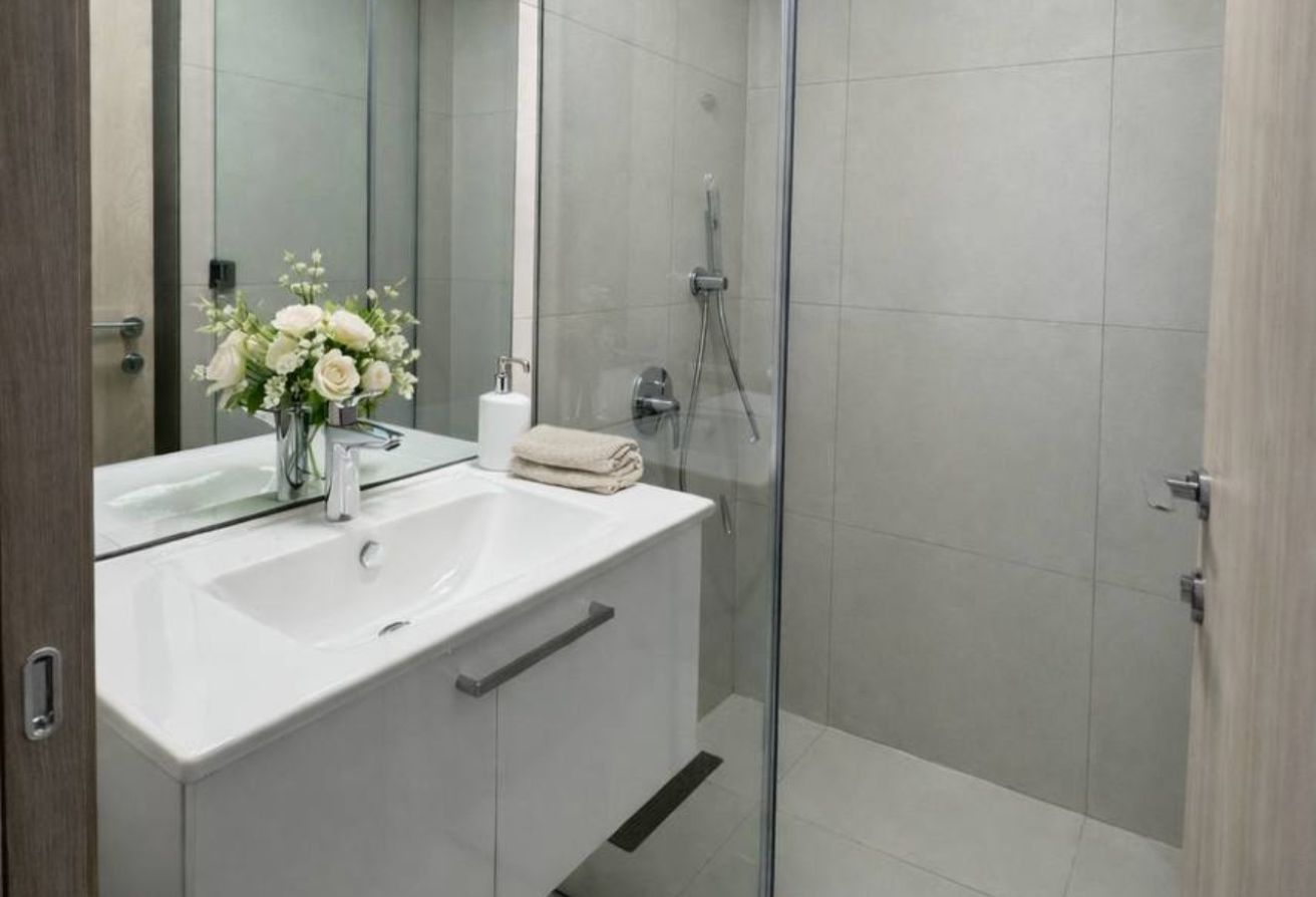 BALCONY | OPEN-PLAN LIVING | MODERN GYM - 7