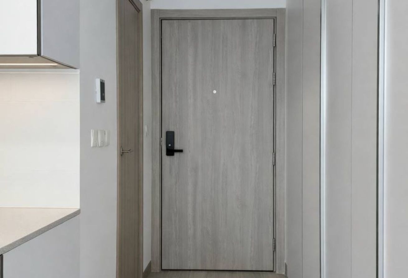 BALCONY | OPEN-PLAN LIVING | MODERN GYM - 4