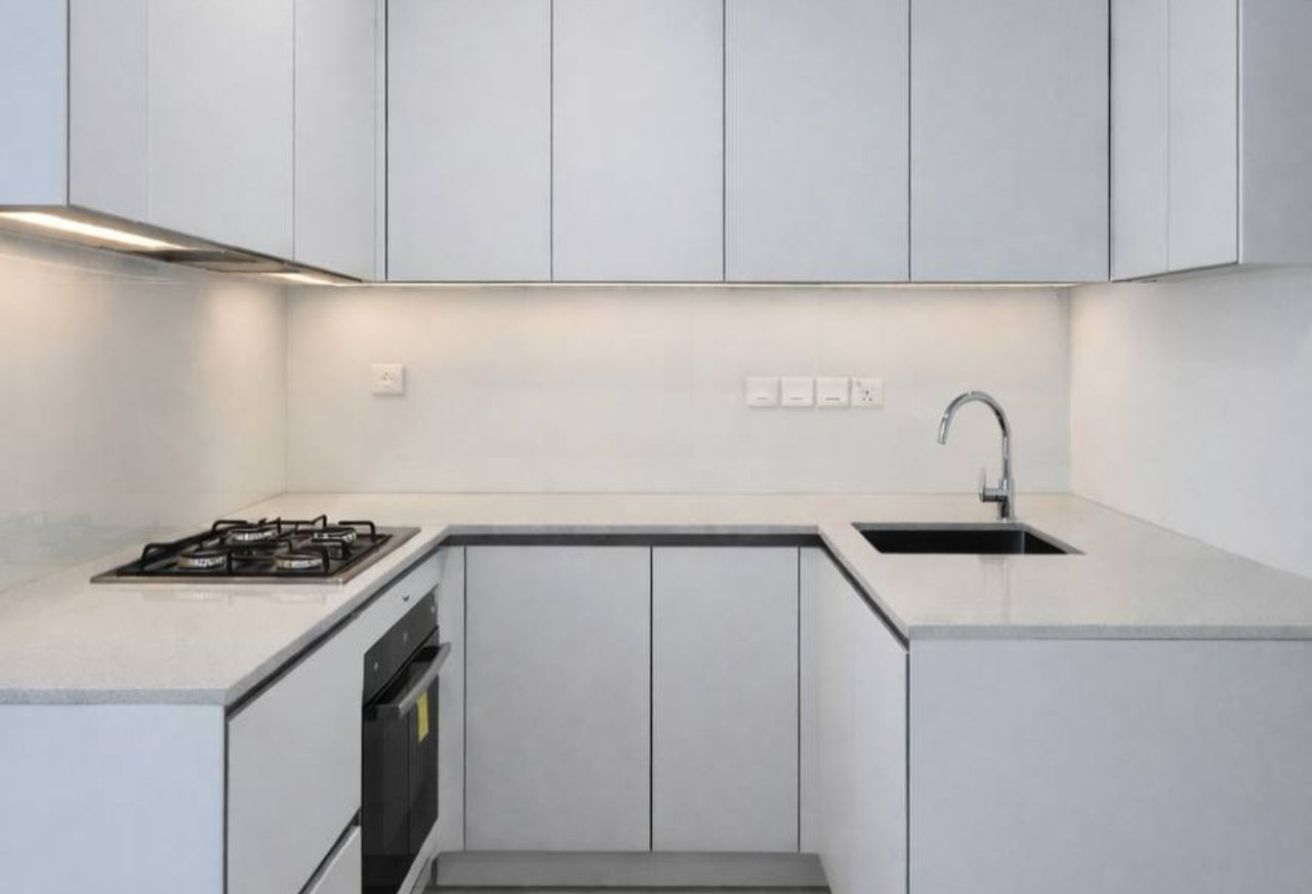 BALCONY | OPEN-PLAN LIVING | MODERN GYM - 5