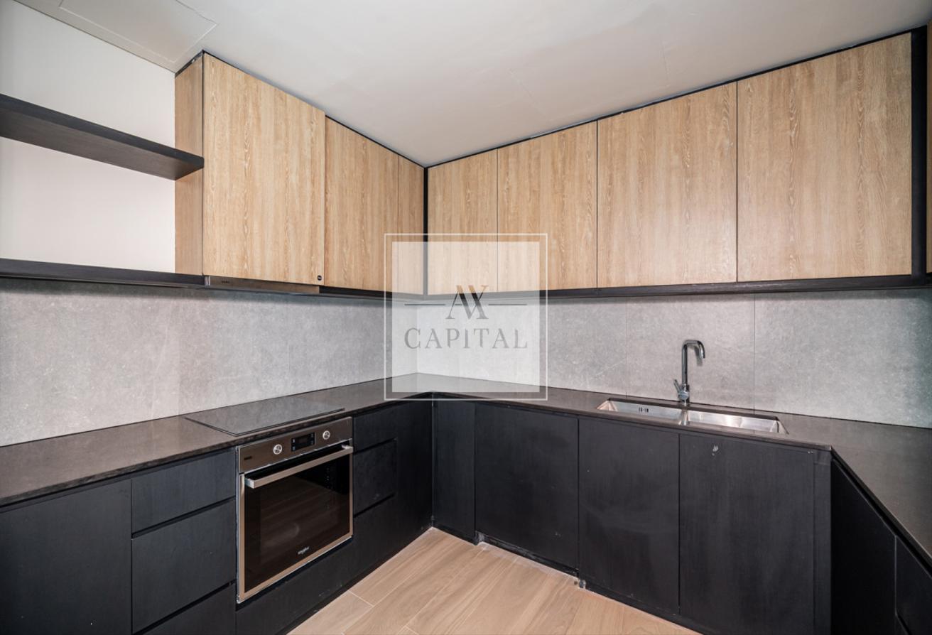 Chiller Free | Vacant | Huge Layout | Upgraded photo 2