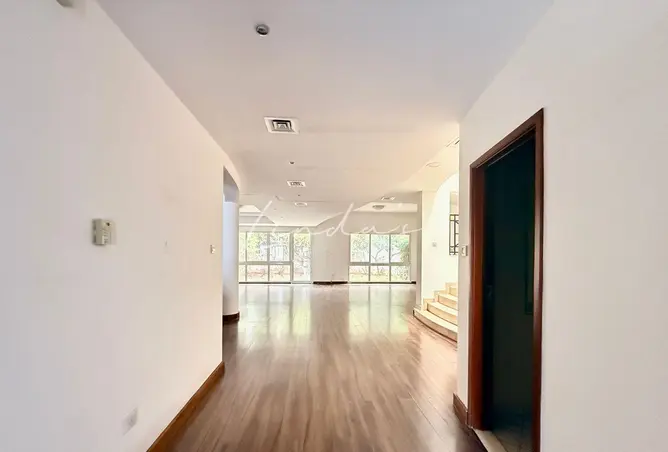 158705737 - Property Image 2