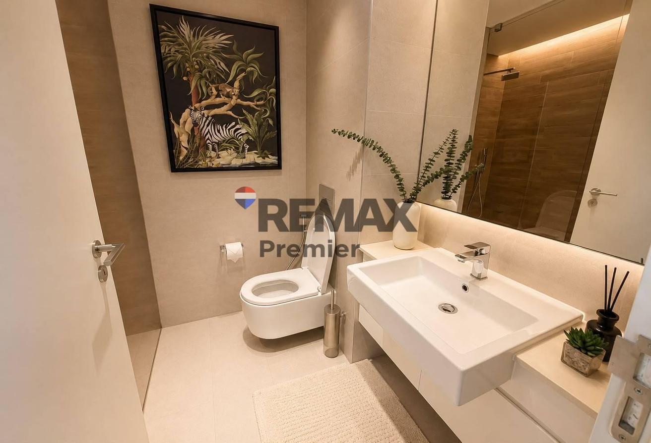 3BR + Maid | Sea View | Designer-Furnished photo 9