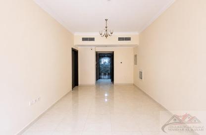 Apartment - 1 Bedroom - 2 Bathrooms for rent in Muwaileh 29 Building - Muwaileh - Sharjah