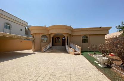 فيلا - 5 - 6 للايجار في الخزامية - مغيدر - الشارقة فيلا - 5 - 6 للايجار في الخزامية - مغيدر - الشارقة