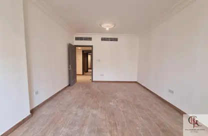 شقة - 2 غرف نوم - 2 حمامات للايجار في شعبية 10 - شعبية - مصفح - أبوظبي