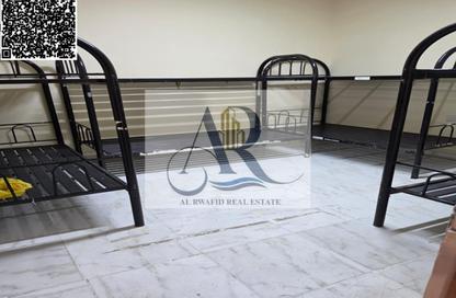 Labor Camp - Studio - 7+ Bathrooms for rent in Al Sajaa S - Al Sajaa - Sharjah