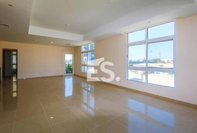 100832039 - Property Image 3
