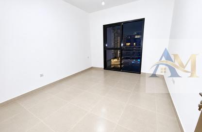 Apartment - 3 - 4 for rent in Jawaher Residences 1 - Jawaher Residences - Maryam Island - Al Khan - Sharjah