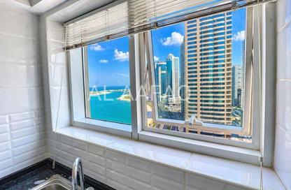 Apartment - 2 Bedrooms - 3 Bathrooms for rent in Al Khan Corniche - Al Khan - Sharjah Apartment - 2 Bedrooms - 3 Bathrooms for rent in Al Khan Corniche - Al Khan - Sharjah