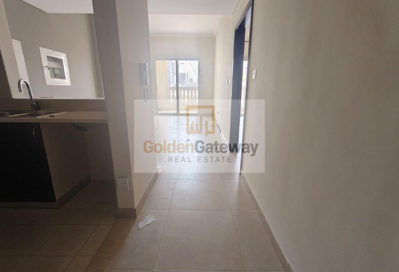 Pool Facing | Unfurnished | Multiple Cheques photo 6