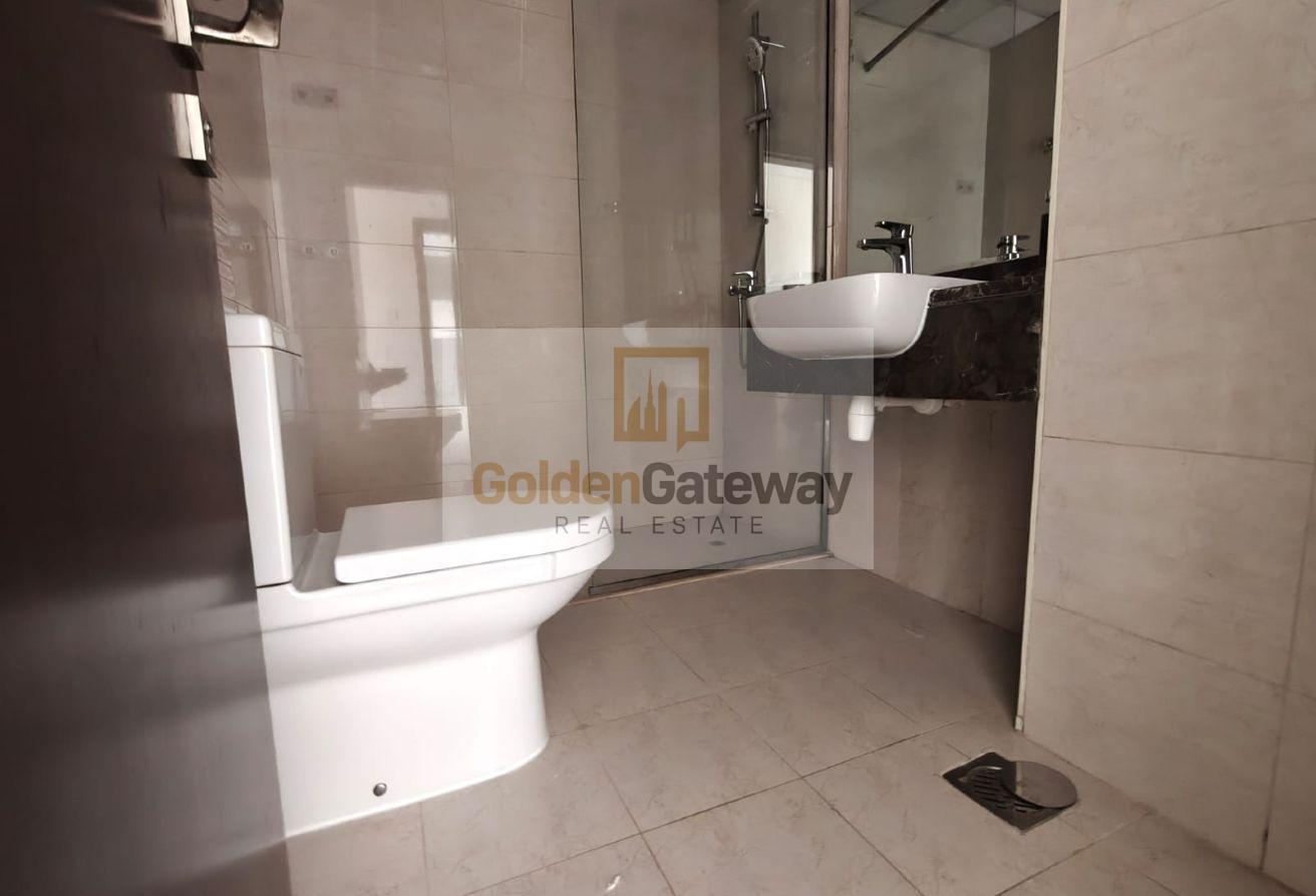 Pool Facing | Unfurnished | Multiple Cheques photo 10