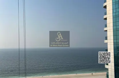 شقة - غرفة نوم - 2 حمامات للبيع في ريزيدنسز كورنيش عجمان - طريق كورنيش عجمان - عجمان