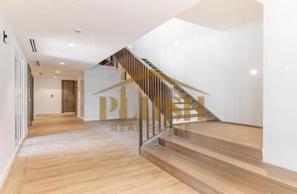 Townhouse - 4 - 6 for rent in Sur La Mer - Jumeirah 1 - Jumeirah - Dubai