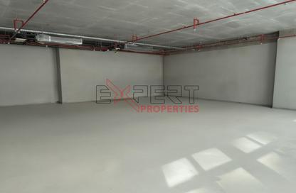 Office Space - Studio - 1 Bathroom for rent in Grosvenor Office Tower - Business Bay - Dubai