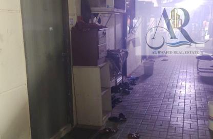 سكن عمال - استوديو - 7+ للايجار في المنطقة الصناعية رقم 17 - المنطقة الصناعية بالشارقة - الشارقة